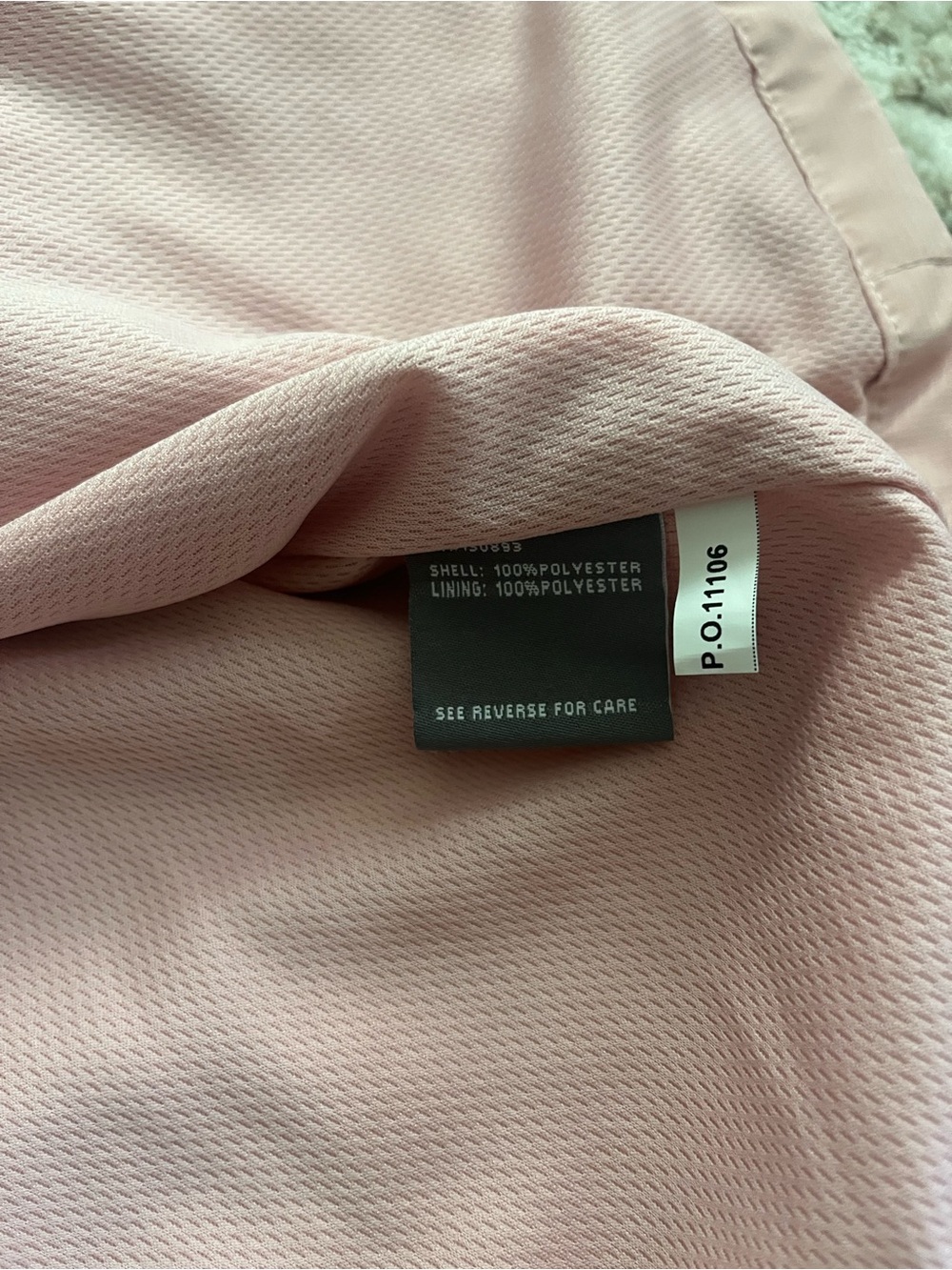 New Balance Hooded Wind and Rain Jacket in Dusty Pink - Picture 9 of 11